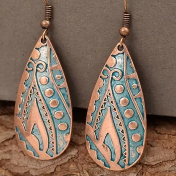 Vintage Antique Bronze Finish Bohemian Chic Dangle Earrings - Picture 1 of 3